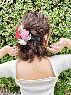 エイミーバイアフロート(amie by afloat) ◆ボブから造るふわふわハーフアップ