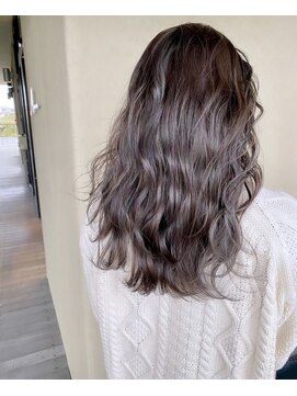 モアナバイヘッドライト 小田原店(Moana by HEADLIGHT) Moana#グレージュ#ダブルカラー#ケアブリーチ