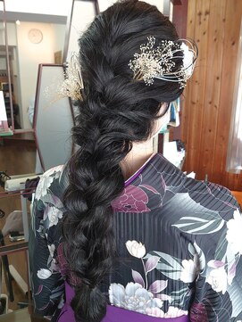 ラトリエコンタン(L´atelier Content) 黒髪ロングのかわいい編みおろし