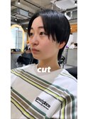 少しモードなベリーショート!