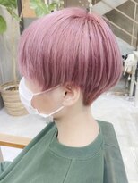 ハンサムショート　ピンクブラウンカラー