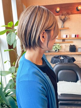 ナンバー(Number) 【大分/わさだ/Number】白髪ぼかしショート20代30代40代50代