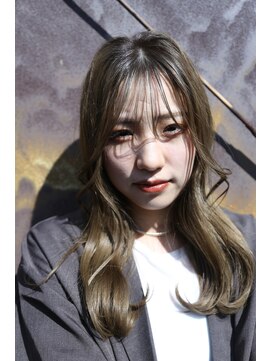 ヴィアンカ(Vianca) オリーブベージュ×韓国風レイヤー