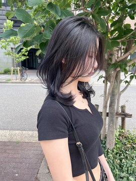 リノ(RLINO) 【名古屋/栄】レイヤーカット/ブリーチ/ブルーブラック