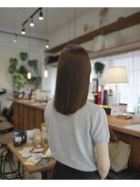 ルート(root)&nbsp;伸ばしかけ　レイヤーボブ　オリーブベージュ