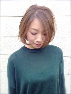 ミュリール(MiULiiR) 外国人風毛束感リラクシーボブ×スモーキーアッシュ