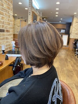 ラ ブレア(La Brea) バレイヤージュショート×シルバーベージュ