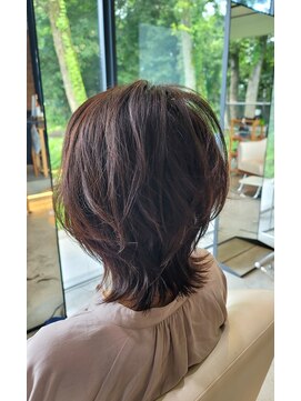 クルール(couleur) 大人ミディアムウルフ