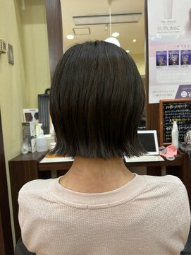 アローズ ステラプレイス店(HELLO'S) オリーブグレージュ×切りっぱなしボブ