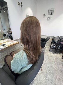 リーオオサカ(Lee Osaka) ミルクティーベージュ×東芽生