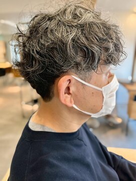 フリップビーアヴェダ(FLIP B AVEDA) 本八幡×メンズスタイル×簡単スタイリング×グレイカラー