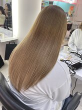 ミルクティーベージュ/ダブルカラー/ブリーチなしダブルカラー/ケアブリーチ/髪質改善/学割U24/横浜/横浜駅