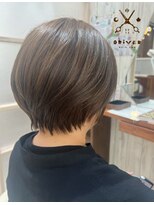 オリバー 小船越(ORiVER)&nbsp;襟足スッキリショートボブ