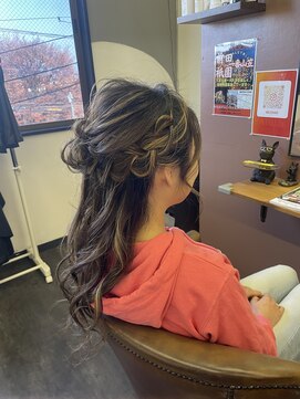 左寄せハーフアップ