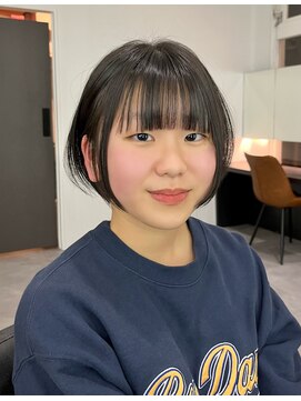 ビューエヒメ(VIEW EHIME) 小顔黒髪レイヤーカット×アッシュカラー20代30代40代