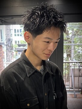 アウル 心斎橋(owl) 【テーパーフェード×スパイキーショート】短髪/刈り上げ/men's