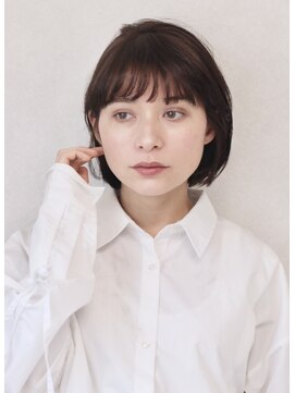 アンビエンテ(ambiente) 大人ショートボブ　顔まわりレイヤー　大人かわいい　【上田】