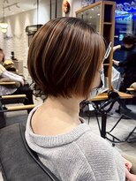 ヘアーカッティングガーデン ジャック モアザン 梅田店&nbsp;キャラメルブラウン×ナチュラルハイライト　グロスショートボブ