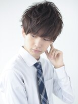 ミラリー 横浜(Mirareee)&nbsp;サイドパートショートソフトツーブロックフェザーマッシュ横浜