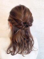 シェリッシュ ノース(Sheriche North)&nbsp;お呼ばれヘア×ハーフアップ