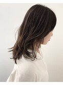 くすみベージュ