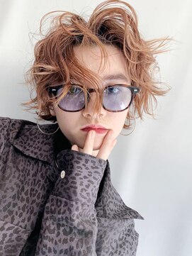 アイティー バイ アルバム 中野店(IT by ALBUM) ハイトーンボブ_オリーブカラーハイライトカラー_57550