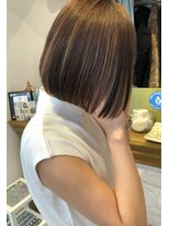 ロンドアベニール 北千住(Lond avenir) ぱつっと前下がりボブ　REI