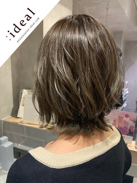 アイディール 心斎橋店(:ideal) 20代30代40代☆白髪もオシャレに☆グレイカラー×ハイライト