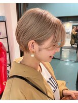 コワファーストナガサキシャンプーボーイ(COIFF1RST NAGASAKI SHAMPOO BOY)&nbsp;ブロンドベージュ×丸み小顔ショート@hoshinobu