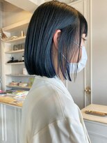 ヒース 姪浜(Heath)&nbsp;ショートボブ　切りっぱなしボブ　アッシュカラー　ワイドバング