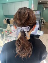 リーホリエ(Lee Horie) 【MOMOKA】お呼ばれアレンジ