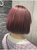 ピンクバイオレット ショートボブ