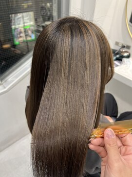 トランス(TRUNS) 髪質改善ULTOWAトリートメント