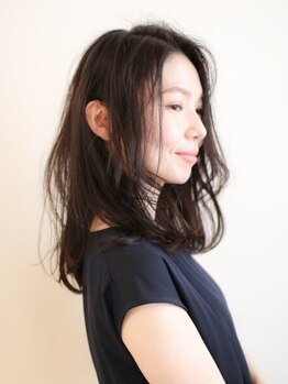 リーム(Reem)の写真/頭皮が敏感な方にオススメ！髪に優しいノンジアミンを使用♪白髪カバーも自然な仕上がりで艶感もUP◎