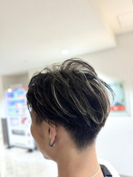 リッシュ 東松戸店(RISHE) ツーブロ＋ハイライト