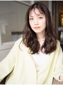 シースルーバングが可愛いフェミニンスパイラル・・・HINATA