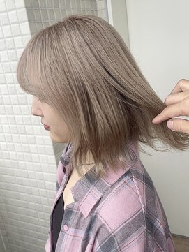 リグ 横浜(Lig.) くすみベージュ/マロンブラウン/ケアブリーチ/外ハネ/くびれヘア