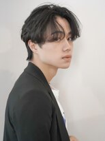 センターパート 前下がりセンターパート 韓流ヘア 外国人風ヘア