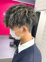 メッシュハイライトスパイラルパーマツイストパーマツーブロック