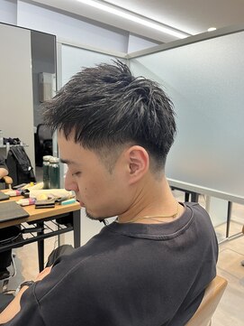 ジーナ 天神(Zina) アップバングショート