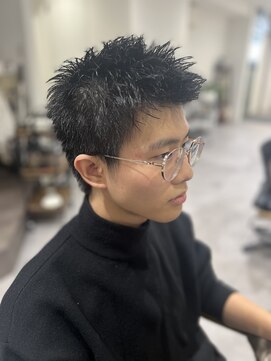 グレイバイニューヨークニューヨーク 京都北大路(Gray by NYNY) スパイキーショート