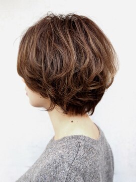 フラット 中山店(flat) 40代女性のひし形ショートボブ[中山駅]