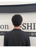 ビーシャイン(B-SHINE) メンズパーマ/メンズカット/シェービング/眉毛/メンズサロン