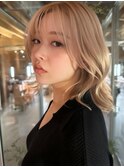 #金髪ミディアム#レイヤーカット#顔周りレイヤー#20代#30代