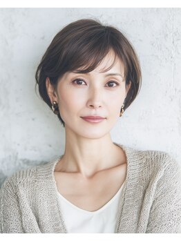クレスト 時津店の写真/【カット+炭酸ヘッドスパ3850円】定期的なスパで頭皮環境を整え髪を土台から健康に！お肌のたるみ改善も♪
