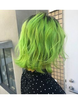 ジーナ(XENA) ライムグリーン