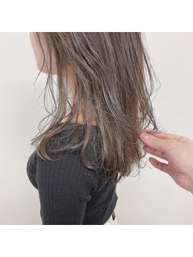 ガーランドウメダ(Garland umeda) リラックスウェーブ_セミロング_000841