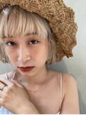 切りっぱなしボブ外国人風センターパート[表参道/表参道駅]