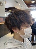 【カットで横顔が決まる】ブロンドウェーブマッシュ