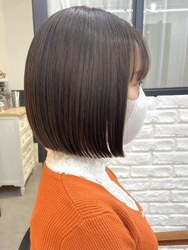 ネオリーブ クーロ(Neolive curro) 定番◎顎下1センチボブ